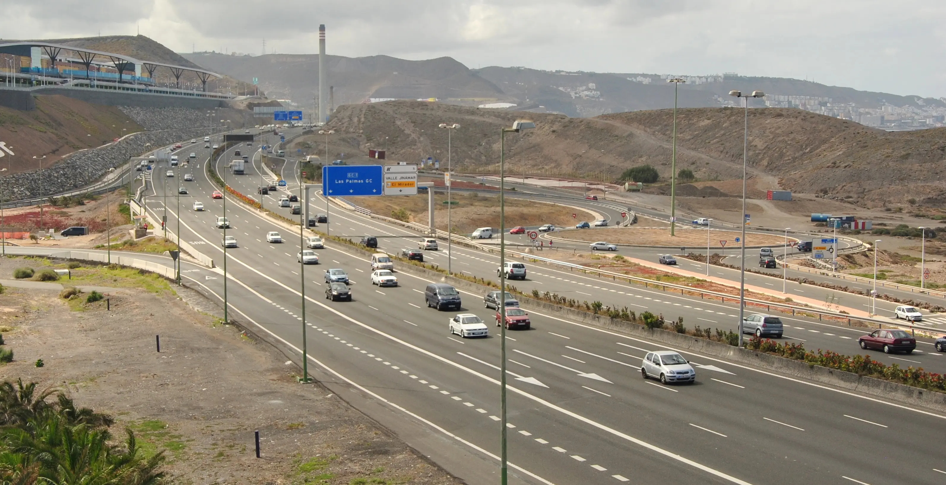 Parque de maquinaria de la constructora Pérez Moreno