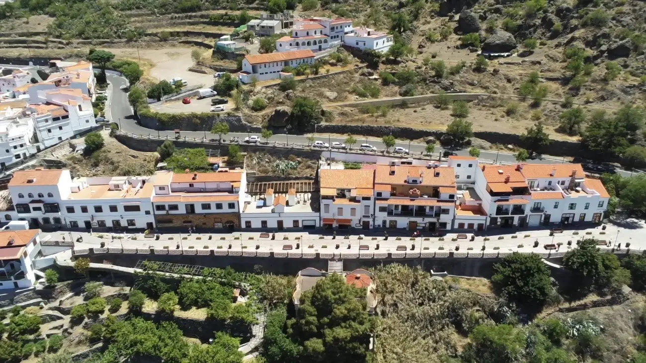 Zona comercial abierta de Tejeda